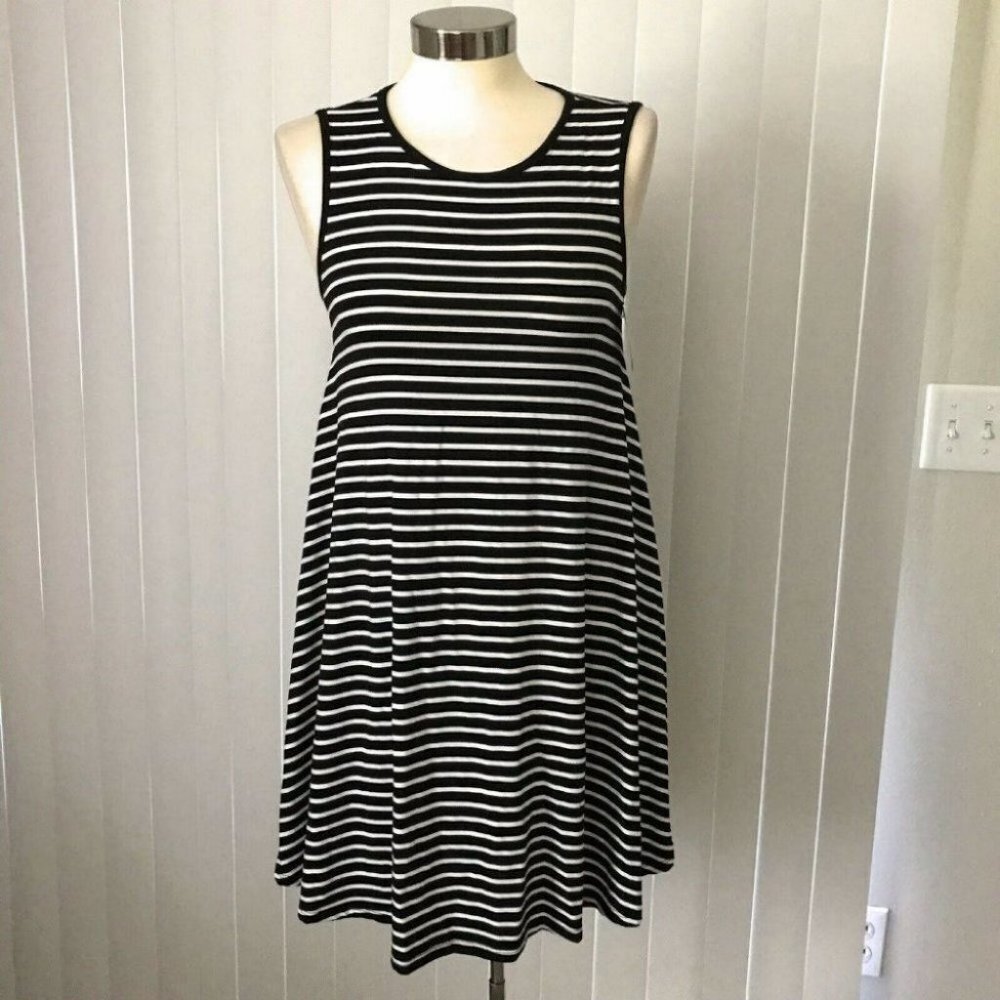 mmCmmCmm Black & White Striped Sleeveless Shift Stretchy Tee Dress Size S New